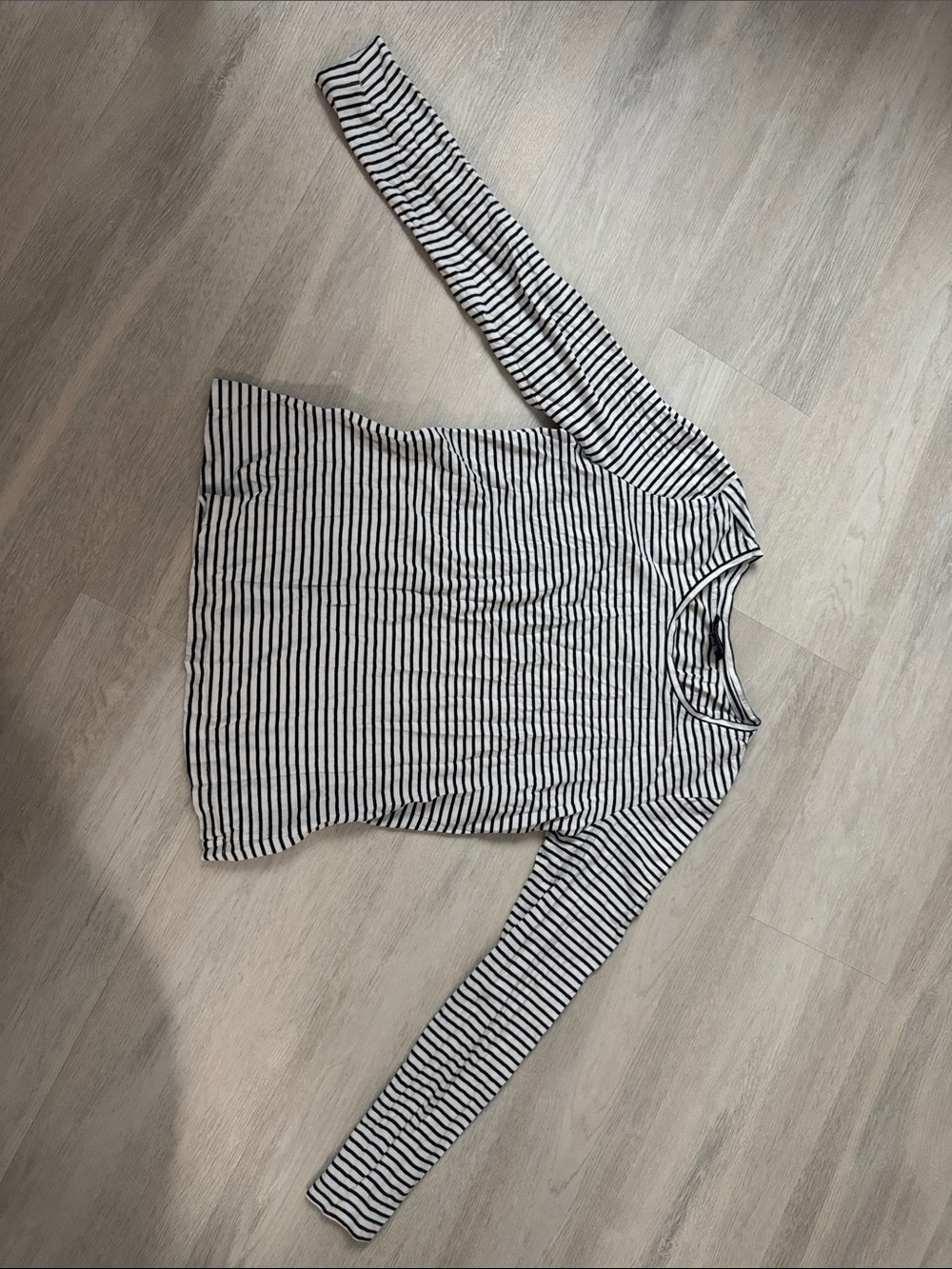 Banana Republic Black & White Striped Long-Sleeve Tee